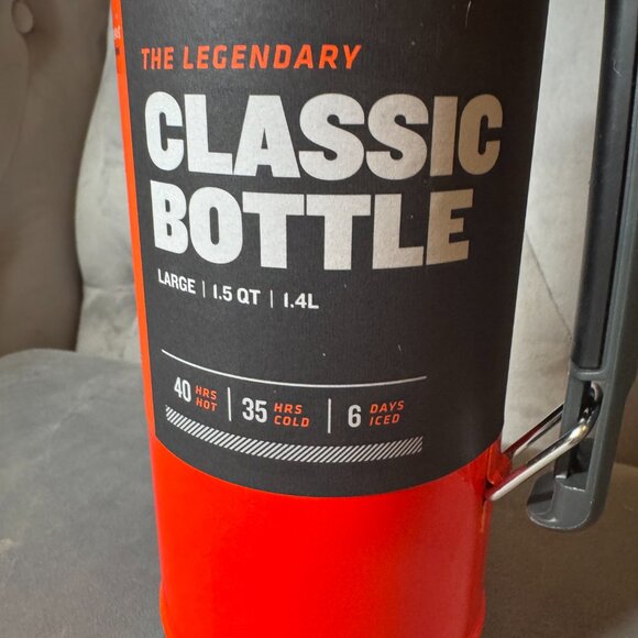 Stanley Legendary Vacuum Insulated‎ Bottle large 1.5 QT  1.4L- Orange neon - Picture 7 of 7